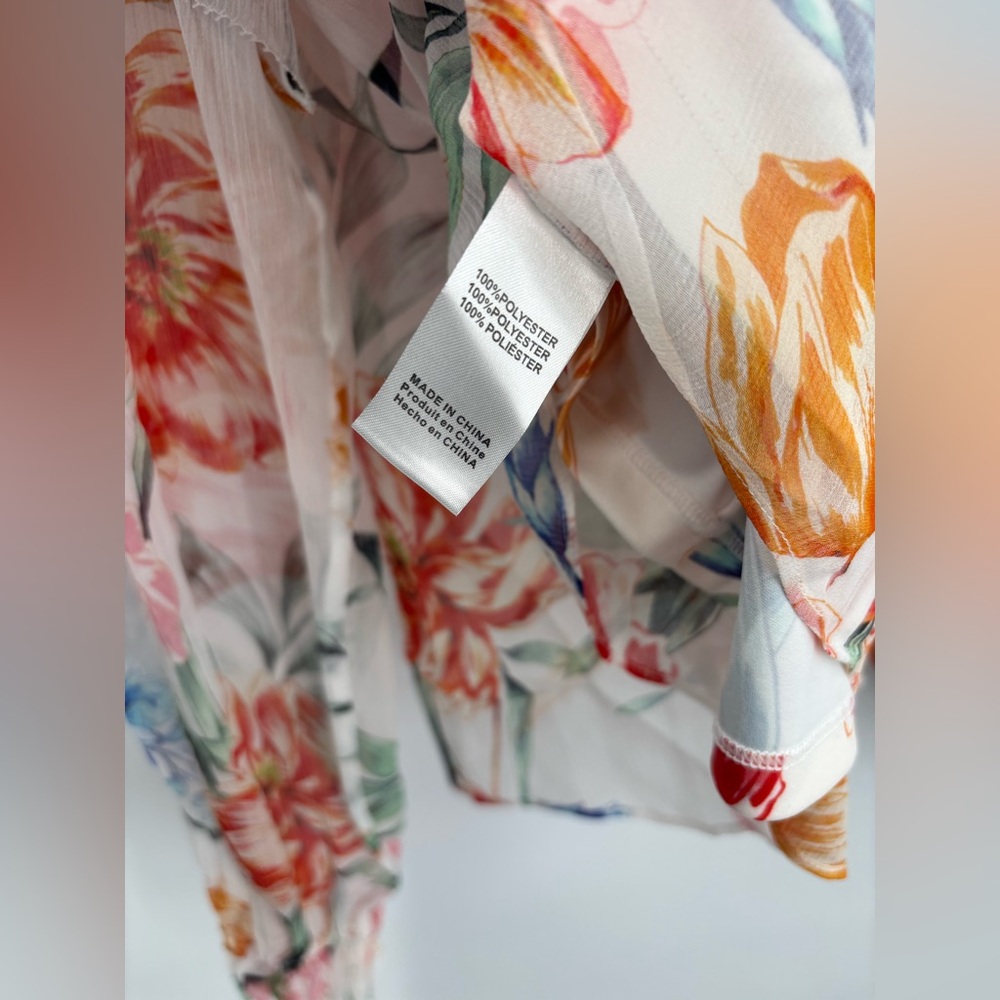 Christy Lynn 2 piece silk top set - Picture 6 of 7